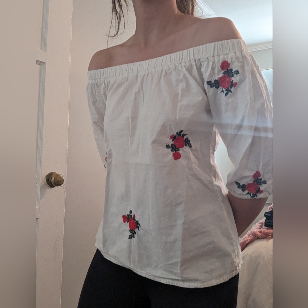 Off the shoulder floral shirt